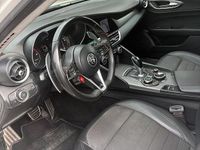 Usado Alfa Romeo Giulia 180 CV (132 kW) 2017 Blanco Berlina