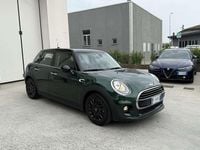 Usado Mini Cooper Seven 136 HP (100 kW) 2017 Verde Citadino