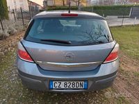 Usata Opel Astra Cosmo 90 CV (66 kW) 2006 Grigio Berlina