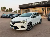 Usata Renault Clio Evolution 100 CV (73 kW) 2023 Bianco Utilitaria