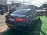 Usata Jaguar XE Portfolio 180 CV (132 kW) 2016 Nero Berlina