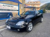 Usata Mercedes SLK200 163 CV (119 kW) 2001 Nero pastello Cabrio