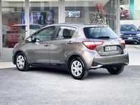 Usata Toyota Yaris 69 CV (50 kW) 2018 Grigio Berlina