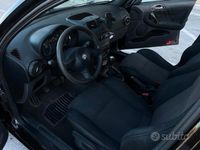 Usata Alfa Romeo 147 120 CV (88 kW) 2010 Nero Utilitaria