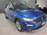 Usata VW T-Roc Style 116 CV (85 kW) 2019 Blu SUV