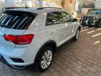 Usata VW T-Roc Sport 150 CV (110 kW) 2021 Grigio ghiaccio SUV