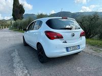 Usata Opel Corsa 90 CV (66 kW) 2019 Bianco Coupé