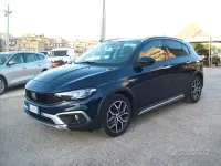 Usata Fiat Tipo Cross 131 CV (96 kW) 2022 Blu Berlina