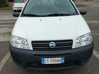 Usata Fiat Punto 2004 Utilitaria