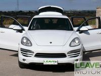 Usata Porsche Cayenne 245 CV (180 kW) 2012 Bianco SUV