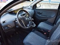 Usata Lancia Ypsilon 69 CV (50 kW) 2020 Blu Utilitaria