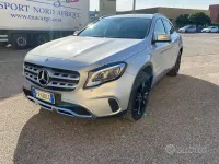 Usata Mercedes GLA200 Executive 156 CV (114 kW) 2019 Grigio SUV