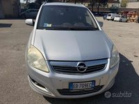 Usata Opel Zafira Cosmo 140 CV (102 kW) 2010 Grigio Monovolume