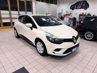 Usata Renault Clio IV Intens 75 CV (55 kW) 2017 Beige Berlina
