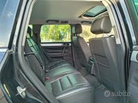 Usata VW Touareg 175 CV (128 kW) 2005 Nero SUV