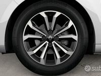 Usata Renault Clio V 100 CV (73 kW) 2024 Bianco Berlina