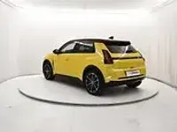 Usata Renault 5 E-Tech Iconic 110 kW (150 CV) 2025 Giallo