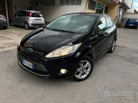 Usata Ford Fiesta Titanium 82 CV (60 kW) 2012 Nero Utilitaria