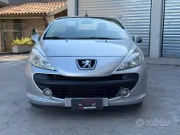 Usata Peugeot 207 CC 109 CV (80 kW) 2007 Grigio Cabrio
