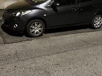 Usata Mazda 2 75 CV (55 kW) 2014 Grigio Utilitaria