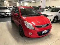 Usata Hyundai i20 Comfort 78 CV (57 kW) 2010 Rosso Utilitaria