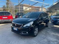 Usata Peugeot 2008 Active 100 CV (73 kW) 2017 Nero SUV