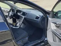 Usata Volvo V60 Kinetic 115 CV (84 kW) 2015 Nero Station wagon