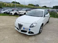 Usata Alfa Romeo Giulietta Progression 105 CV (77 kW) 2012 Bianco Utilitaria