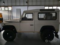 Gebraucht Land Rover Defender 86 PS (63 kW) 2009 Weiß SUV