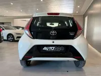 Usata Toyota Aygo X-cite 69 CV (50 kW) 2015 Bianco Utilitaria