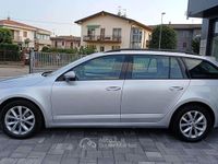 Usado Skoda Octavia G-TEC Ambition 131 CV (96 kW) 2019 Gris Familiar