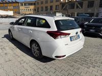 Usata Toyota Auris Hybrid Lounge 99 CV (72 kW) 2016 Bianco Station wagon