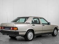 Usata Mercedes 190 72 CV (52 kW) 1986 Grigio Berlina