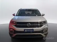 Usata VW T-Cross Advance 110 CV (80 kW) 2023 Reflex silver metallizzato SUV