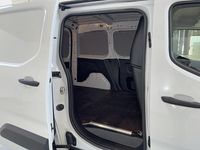 Usata Opel Combo Edition 100 CV (73 kW) 2023 Bianco Furgone