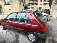 Usata Ford Fiesta Studio 60 CV (44 kW) 1997 Rosso Utilitaria