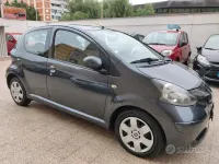Usata Toyota Aygo Sol 54 CV (39 kW) 2006 Grigio Utilitaria