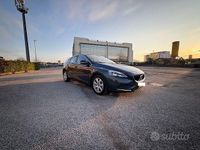 Usata Volvo V40 Ocean Race 120 CV (88 kW) 2016 Blu/azzurro Berlina