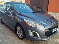 Usata Peugeot 308 Active 120 CV (88 kW) 2011 Grigio Berlina