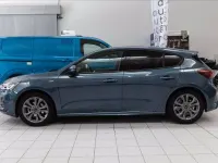 Usata Ford Focus ST-Line 125 CV (91 kW) 2022 Blu metallizzato Berlina