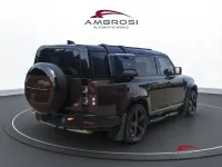 Usata Land Rover Defender 300 CV (220 kW) 2023 Viola SUV