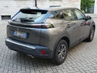 Usata Peugeot 2008 Active 131 CV (96 kW) 2020 Grigio SUV