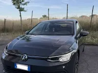 Usata VW Golf VIII Life 131 CV (96 kW) 2020 Berlina
