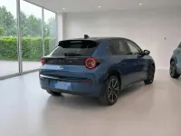 Usata Lancia Ypsilon 100 CV (73 kW) 2024 Blu Utilitaria