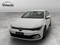 Begagnad VW Golf VIII Style 131 HK (96 kW) 2020 Vit Halvkombi