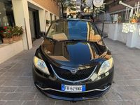 Usata Lancia Ypsilon Silver 95 CV (69 kW) 2018 Nero Utilitaria