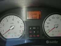 Usata Dacia Sandero Lauréate 75 CV (55 kW) 2009 Berlina