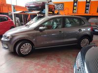Usata VW Polo Comfortline 75 CV (55 kW) 2016 Grigio Berlina