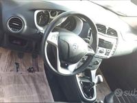 Usata Lancia Delta 120 CV (88 kW) 2011 Grigio Utilitaria