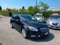 Usata Opel Insignia Cosmo 160 CV (117 kW) 2009 Blu/azzurro Station wagon